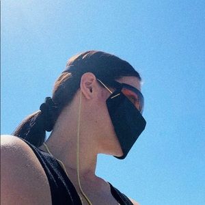 INTER—CHAIN—ABLE Original black face mask